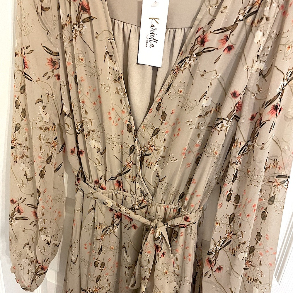 *NWT* Maxi long-sleeve dress